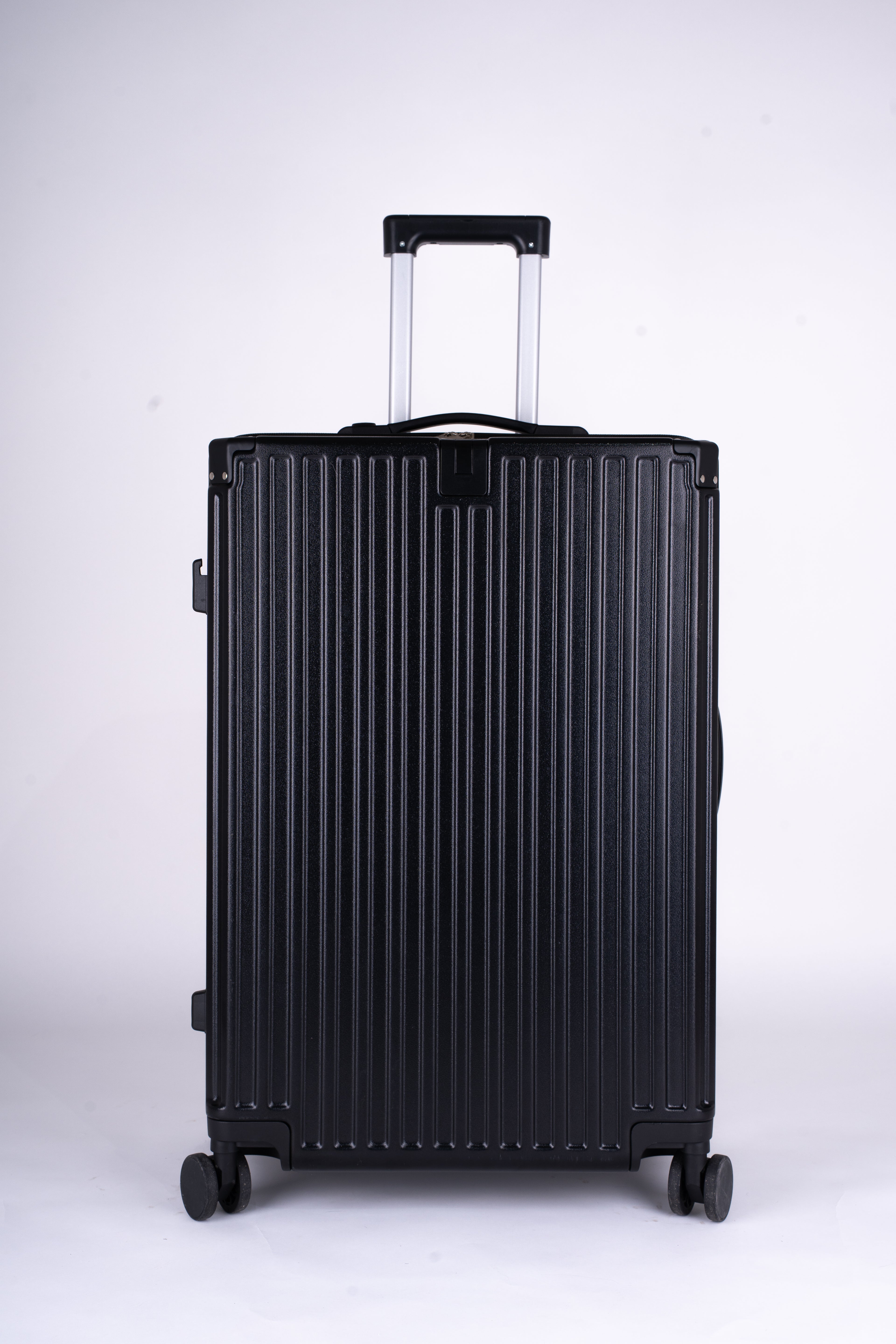 Elyôn One Black – Valise intelligente avec pesage intégré