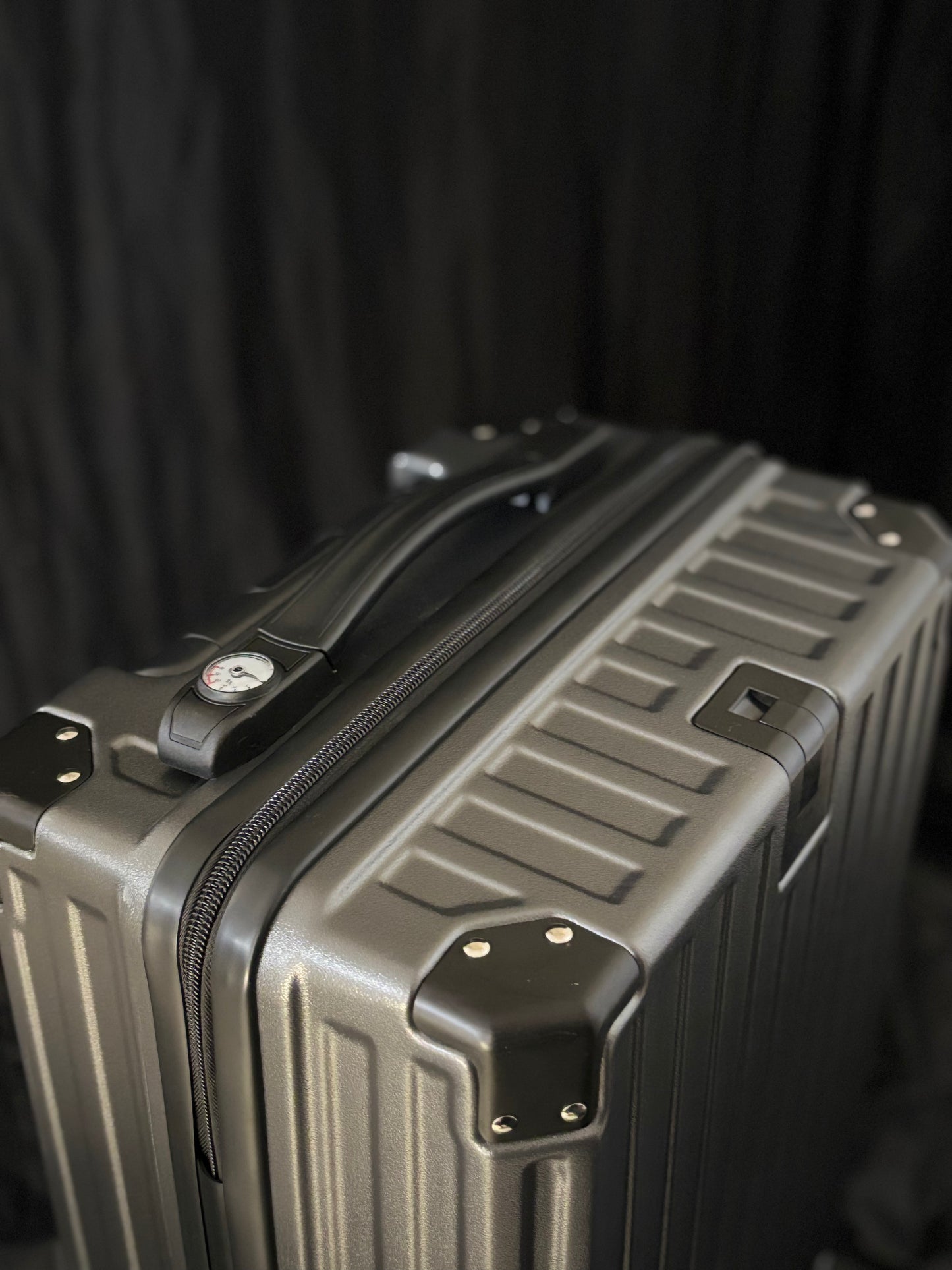 Elyôn One Grey - Valise intelligente avec pesage intégré