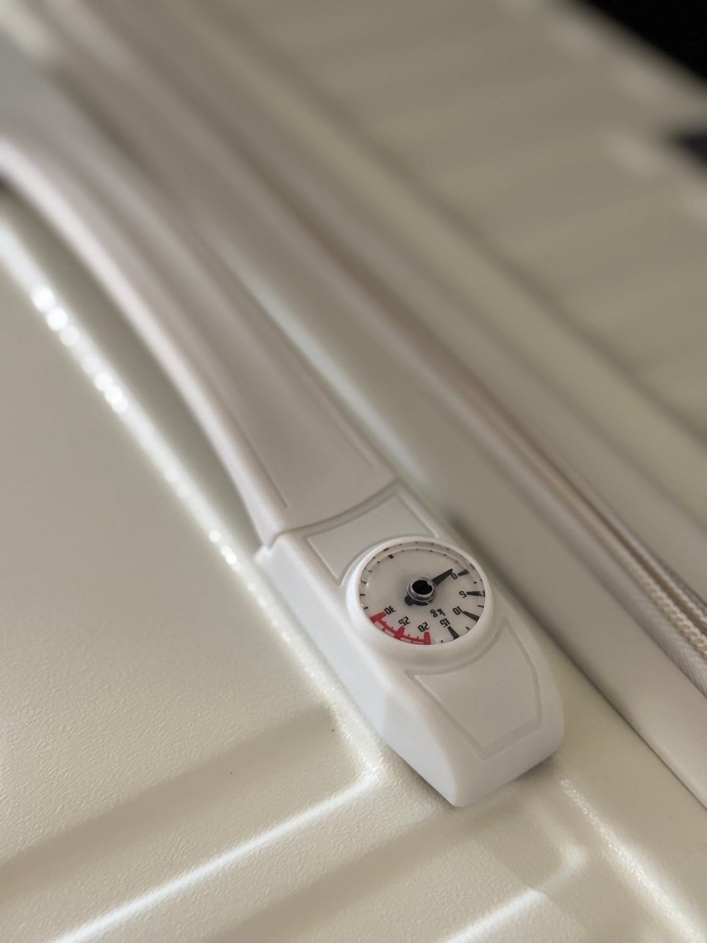 Elyôn One White - Valise intelligente avec pesage intégré